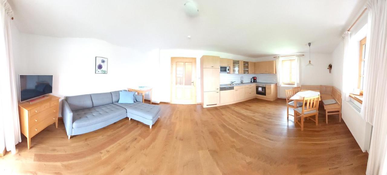 Weslhof Farm stay *